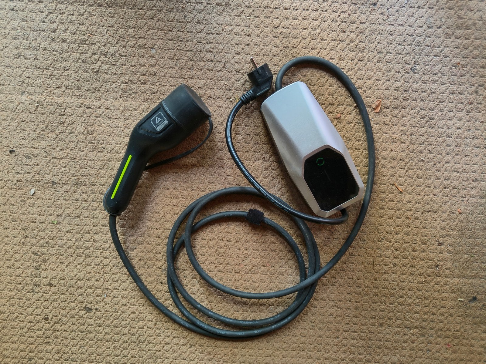 Mobiele autolader Type 2, 6-16A instelbaar, Auto diversen, Ophalen of Verzenden, Zo goed als nieuw, Laadkabel