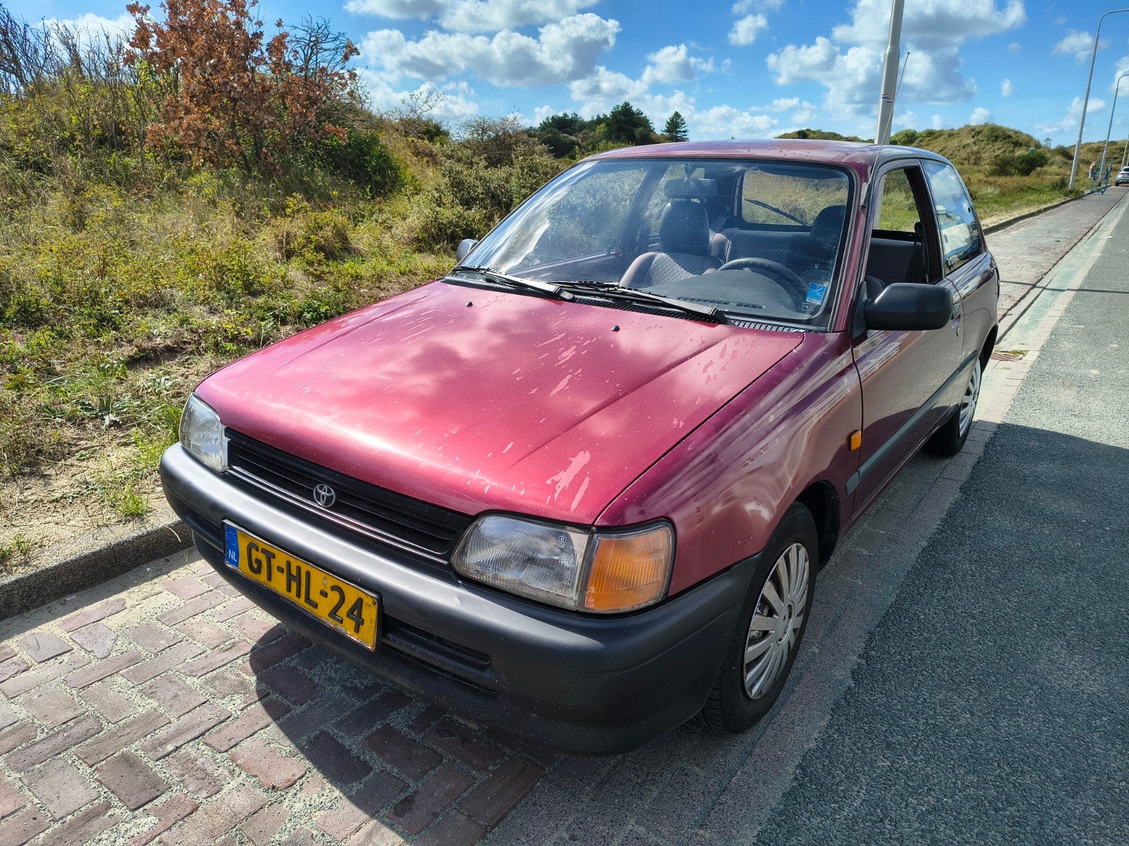 Toyota Starlet 1.3 XLI AUT E2 1993 Rood, 74 pk, 4 cilinders, Starlet, 400 kg