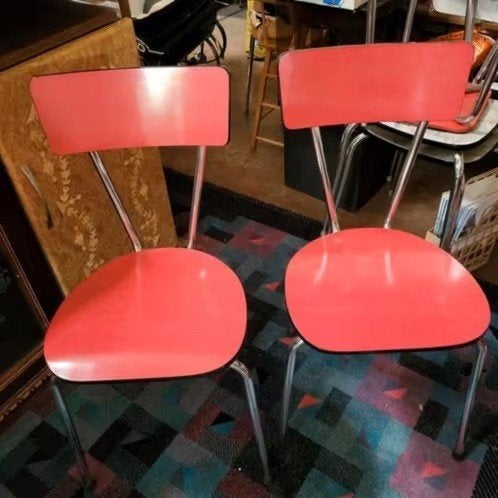 2 x stoelen en 2 krukjes (rood, oranje), Ophalen, Hout