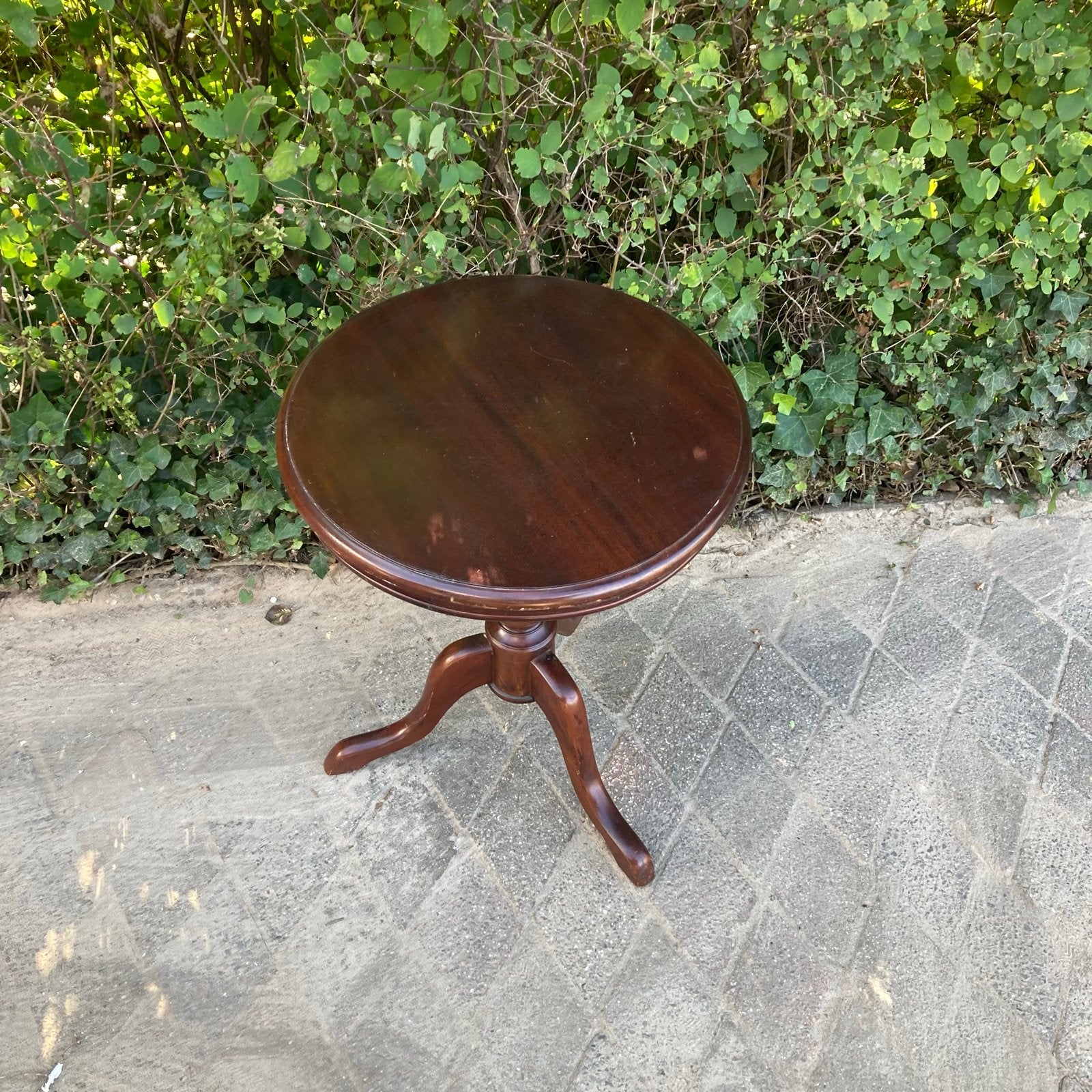 Vintage Eiken Bijzettafel / Plantentafel Rond - 62 cm Hoog, Antiek en Kunst, Curiosa en Brocante, Ophalen