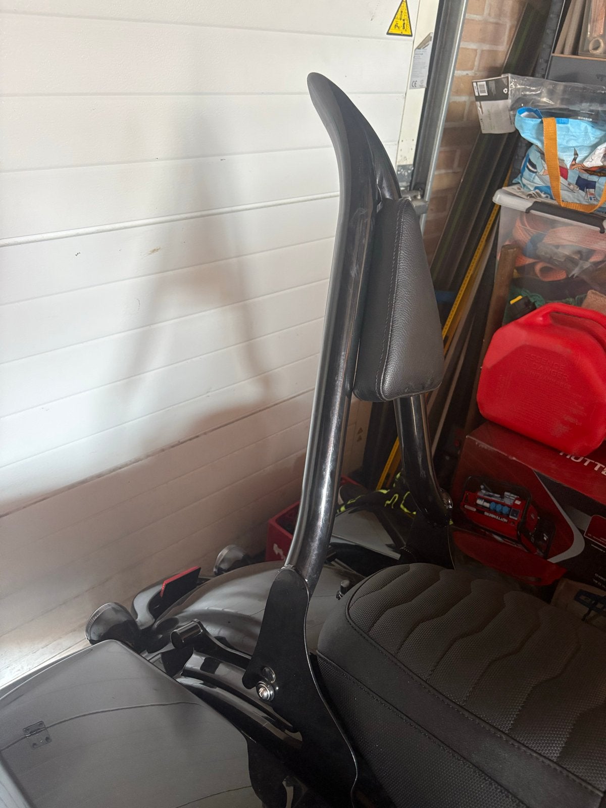 Harley Davidson Sissy Bar - Comfortabel en Stijlvol, Ophalen of Verzenden, Zo goed als nieuw
