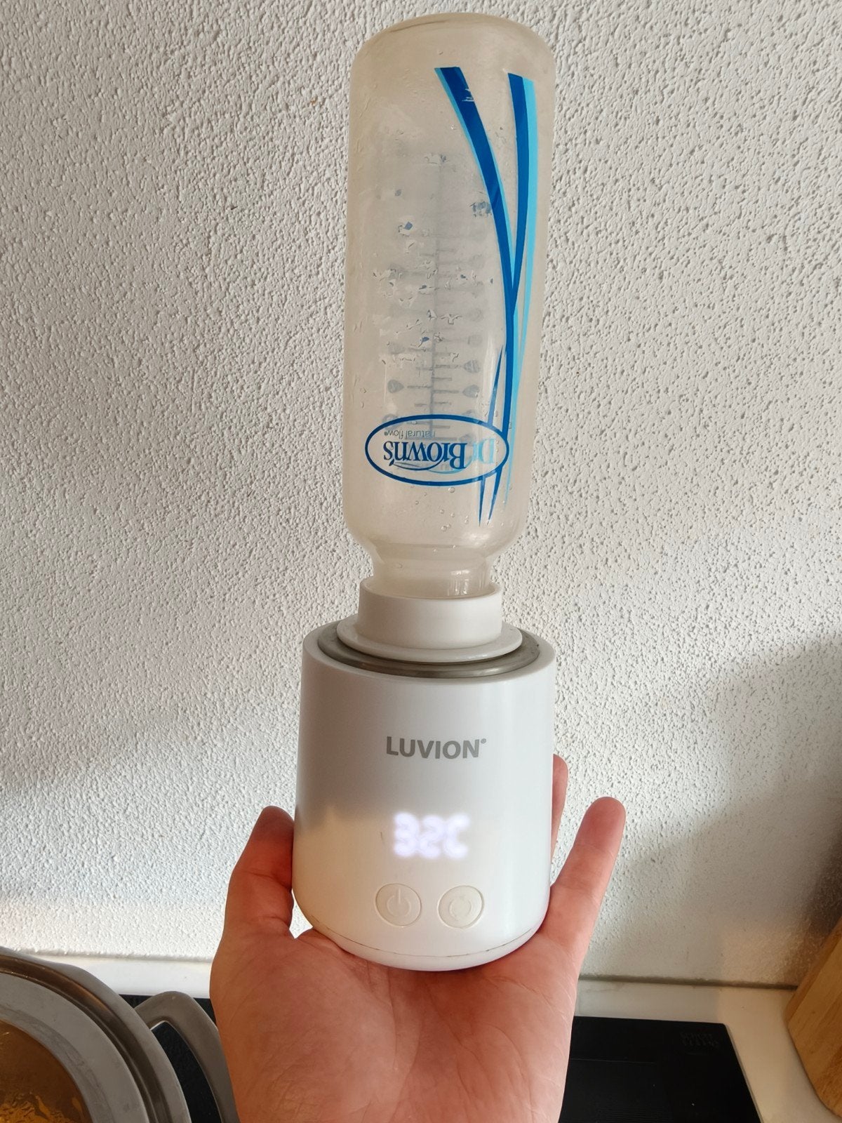 LUVION Ultra Pro Draagbare Flessenwarmer Wit, Flessen- of potjesverwarmer, Gebruikt, Luvion, Ophalen of Verzenden