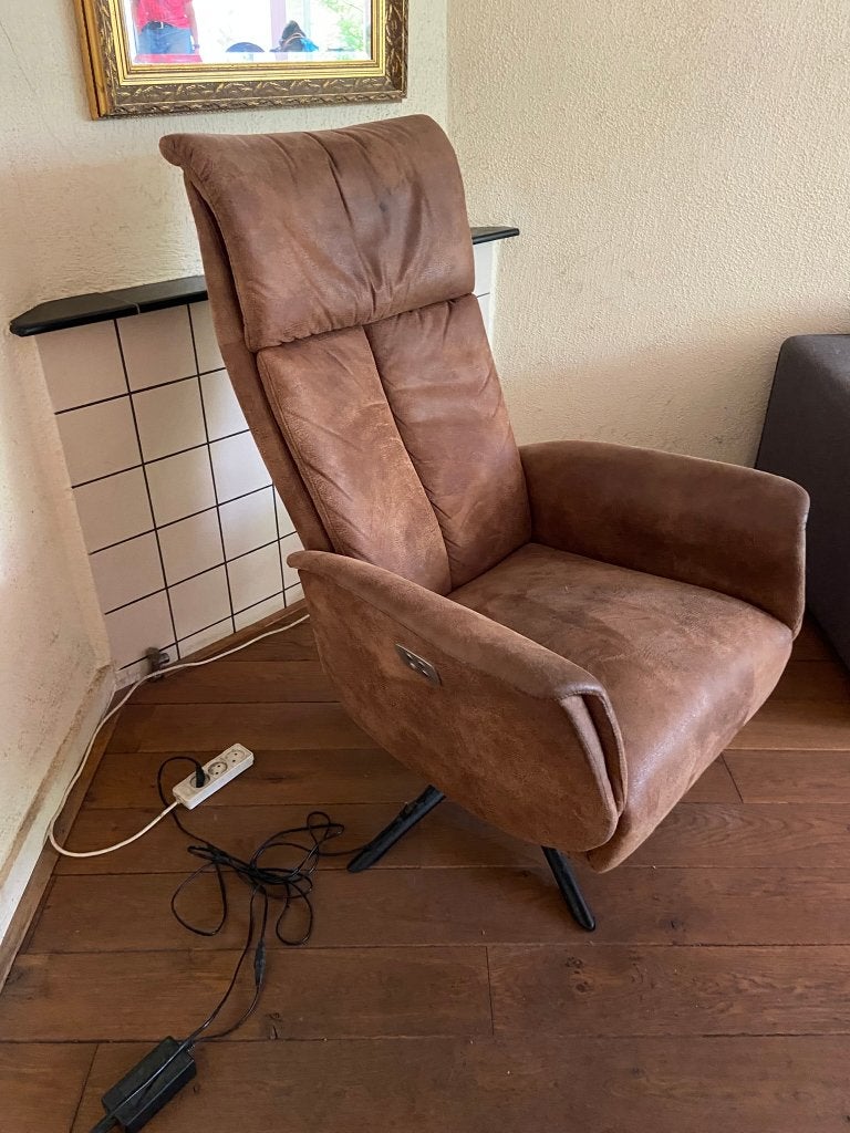 Moderne, elektrisch verstelbare relaxfauteuil, Huis en Inrichting, Fauteuils, Ophalen, Gebruikt, Minder dan 75 cm, Luxe, Moderne, elektrisch verstelbare relaxfauteuil