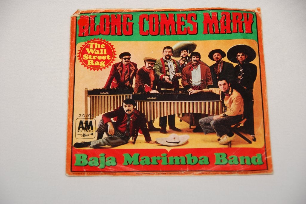Baja Marimba Band – Along Comes Mary 7” Single Vinyl, Latin en Salsa, Gebruikt, 7 inch, Single