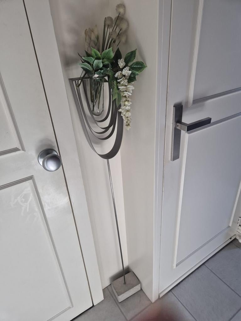 Decoratie steun met bloem, Ophalen, Zo goed als nieuw