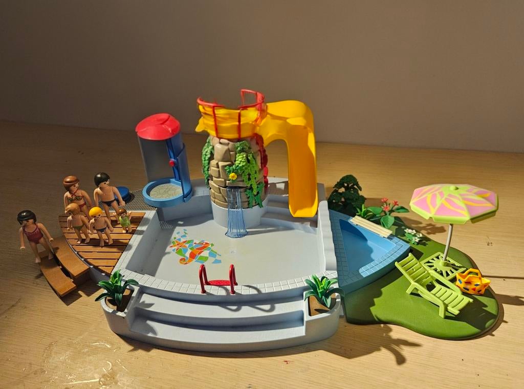 Playmobil 4858 Zwembad met glijbaan en figuren, Ophalen of Verzenden, Gebruikt, Jongen of Meisje