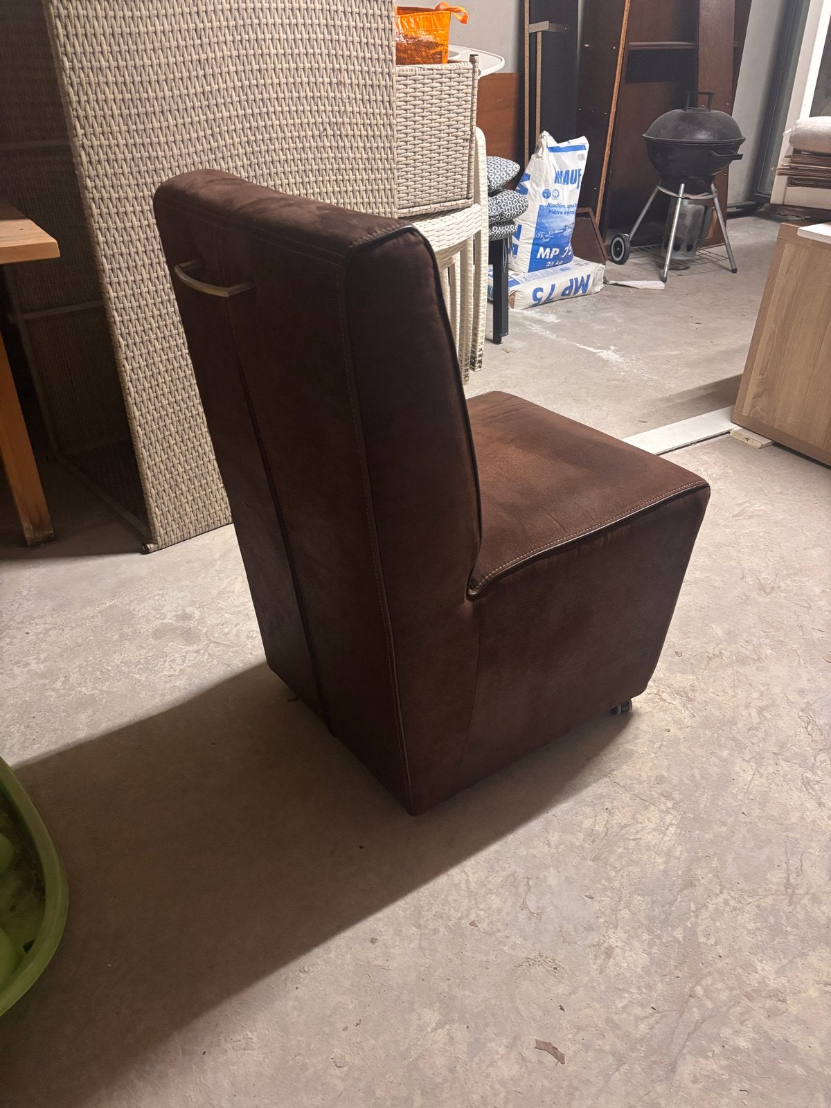 6 nette eetkamerstoelen in perfecte staat, Ophalen, Bruin, Zo goed als nieuw, Stof