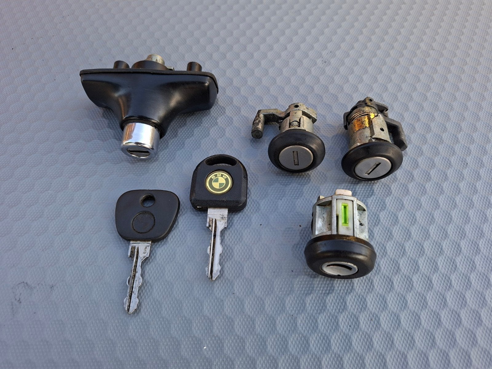 BMW e30 slotenset 2-d, 4-d en cabrio, Gebruikt, -, -, Ophalen of Verzenden