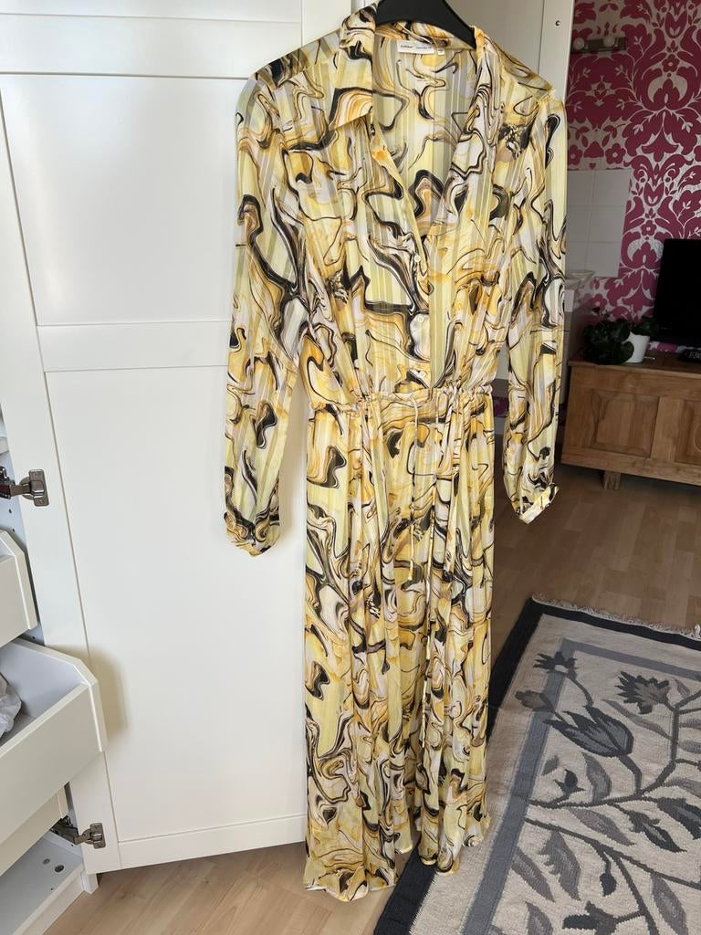 InWear lange jurk maat 42, Kleding | Dames, Jurken, Ophalen of Verzenden, Zo goed als nieuw, Maat 42/44 (L), Onder de knie