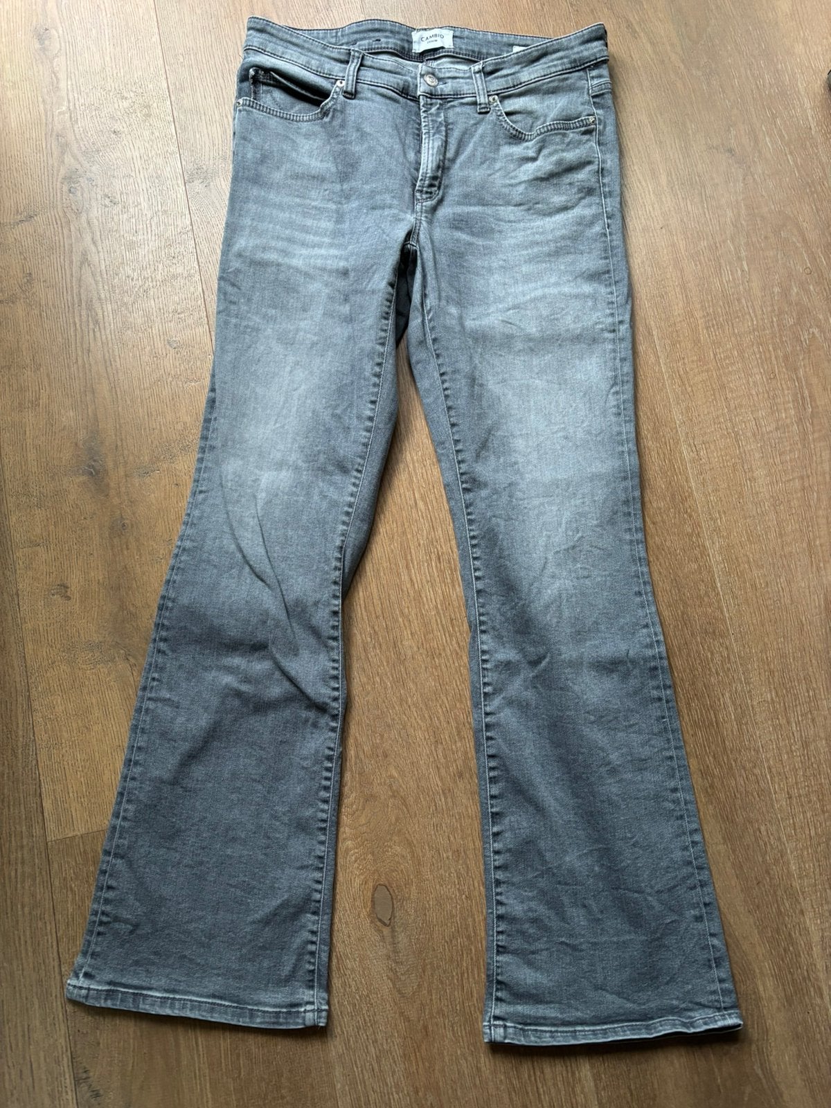 Cambio jeans paris flared grijs maat 42 z.g.a.n., Verzenden, Zo goed als nieuw, Grijs, W33 - W36 (confectie 42/44)