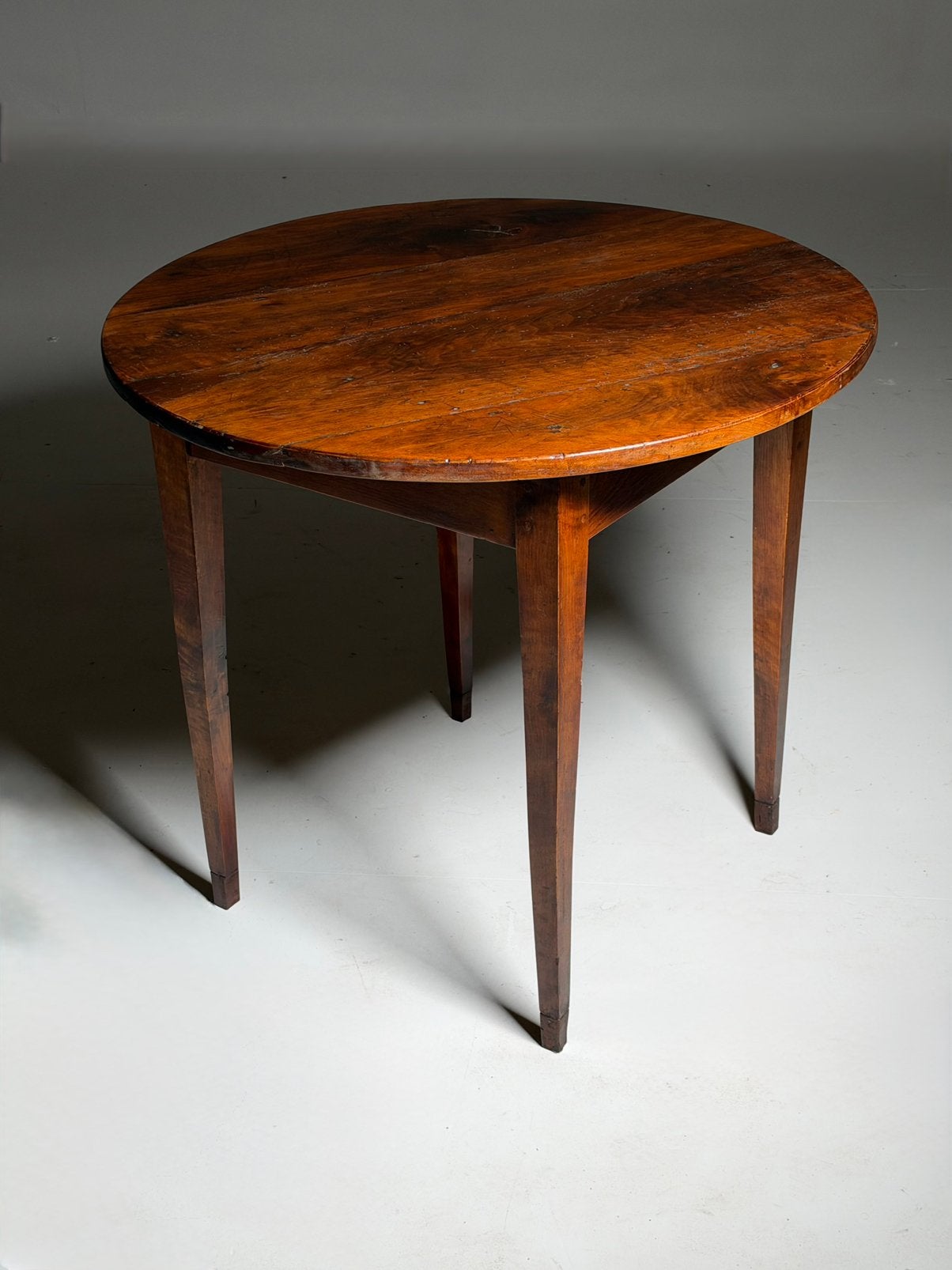 Franse kersenhouten tafel rond 19e eeuw, Antiek en Kunst, Ophalen of Verzenden