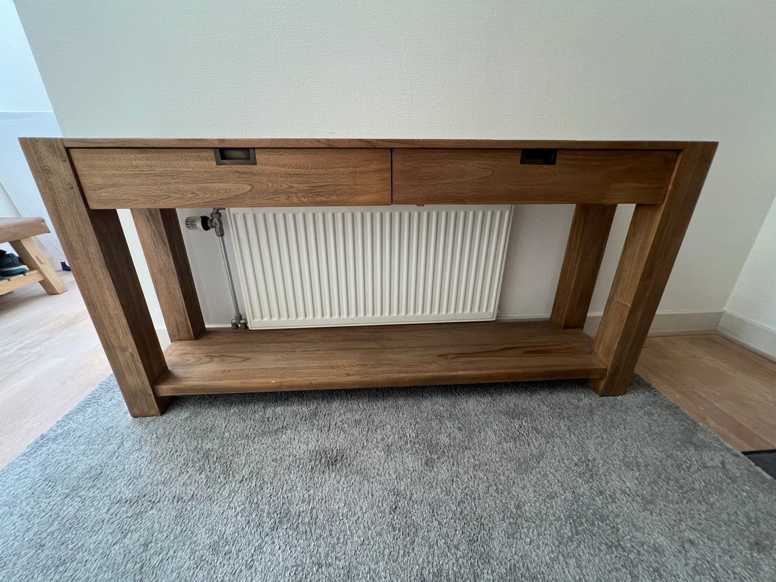Bijzettafel van drijfhout met 2 lades, Huis en Inrichting, Ophalen, Gebruikt, 75 cm of meer, 60 cm of meer