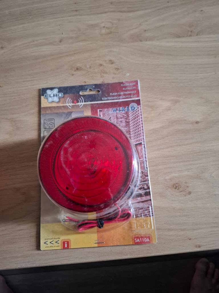 Nieuw Elro Zwaailicht met Draad - Rood Flitslicht SA110A, Ophalen of Verzenden, Nieuw, Sirene, Overige soorten