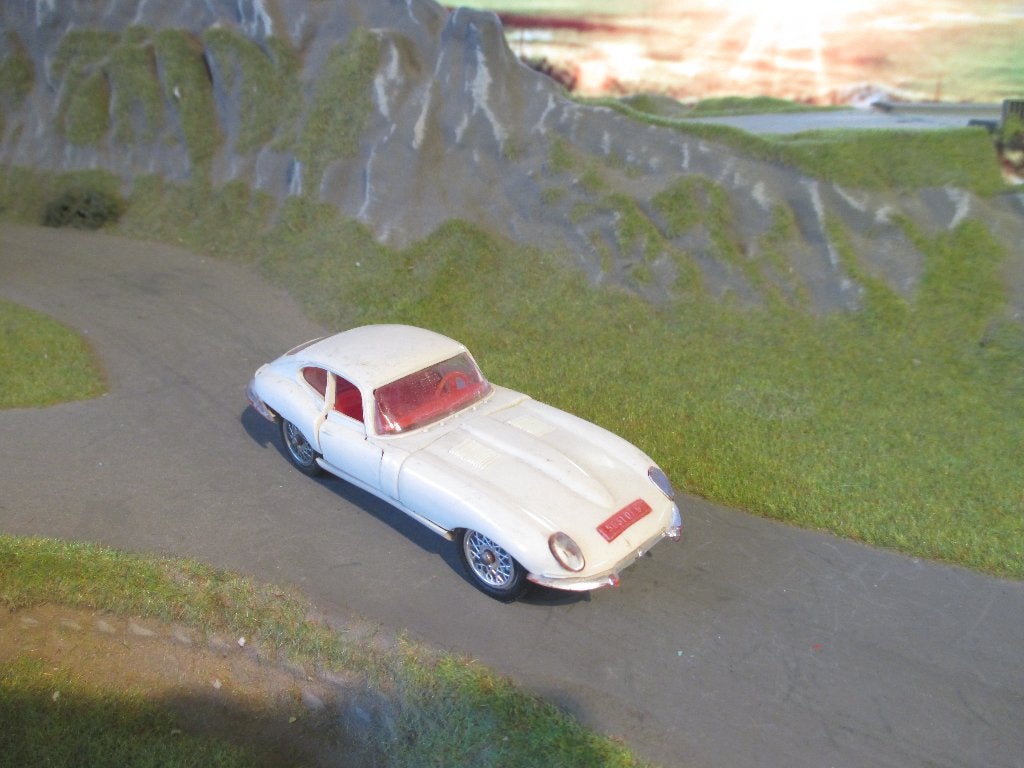 1/43 Jaguar E-Type - Norev No.156 ( Rhodialite '60er jaren ), Hobby en Vrije tijd, Modelauto's | 1:43, Ophalen of Verzenden, Gebruikt