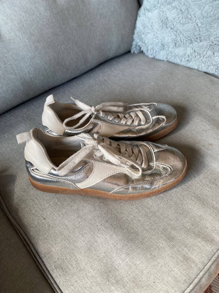 Zilveren sneakers 38, Ophalen of Verzenden, Zo goed als nieuw, Overige kleuren, Sneakers of Gympen