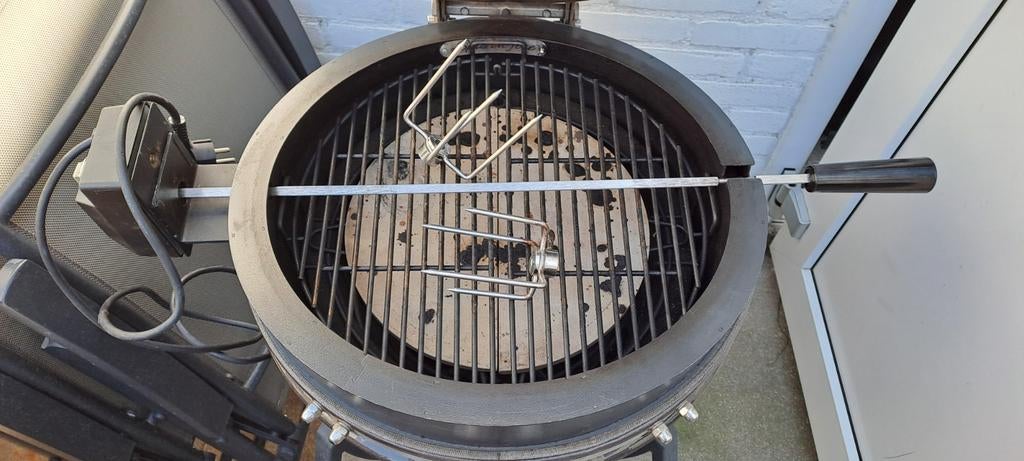 rotisserie maat M voor de kamado., Ophalen
