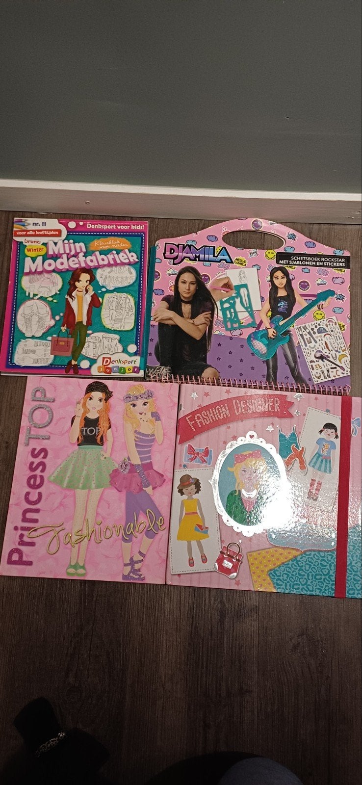 Knutselboeken en schetsboeken voor kinderen, Overige thema's, Meerkleurig, Ophalen of Verzenden, Zo goed als nieuw