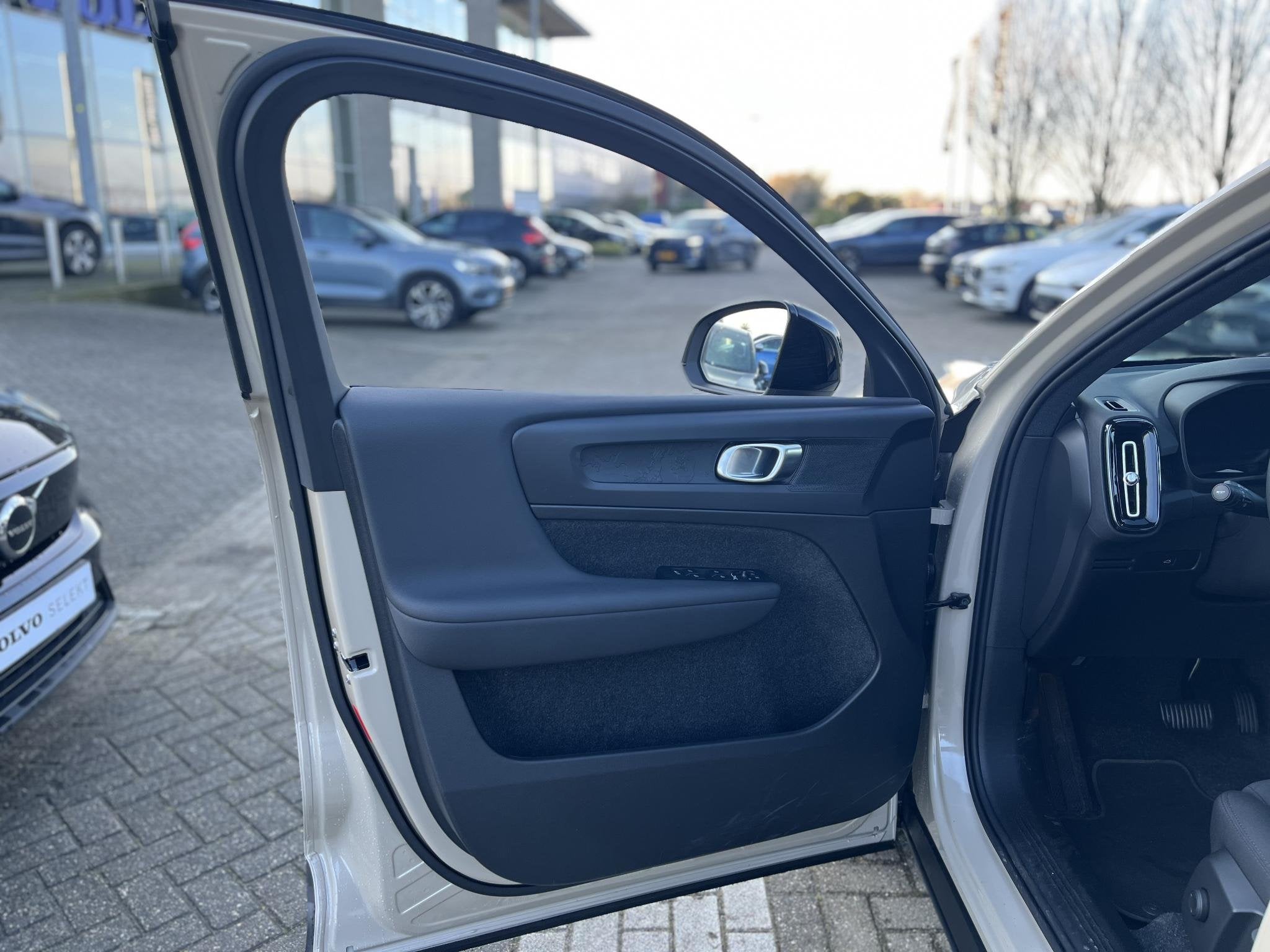 Volvo EX40 Single Motor Core 70 kWh | Climate Pack | Adaptiv, Auto's, Gebruikt, Origineel Nederlands, 420 min, SUV of Terreinwagen