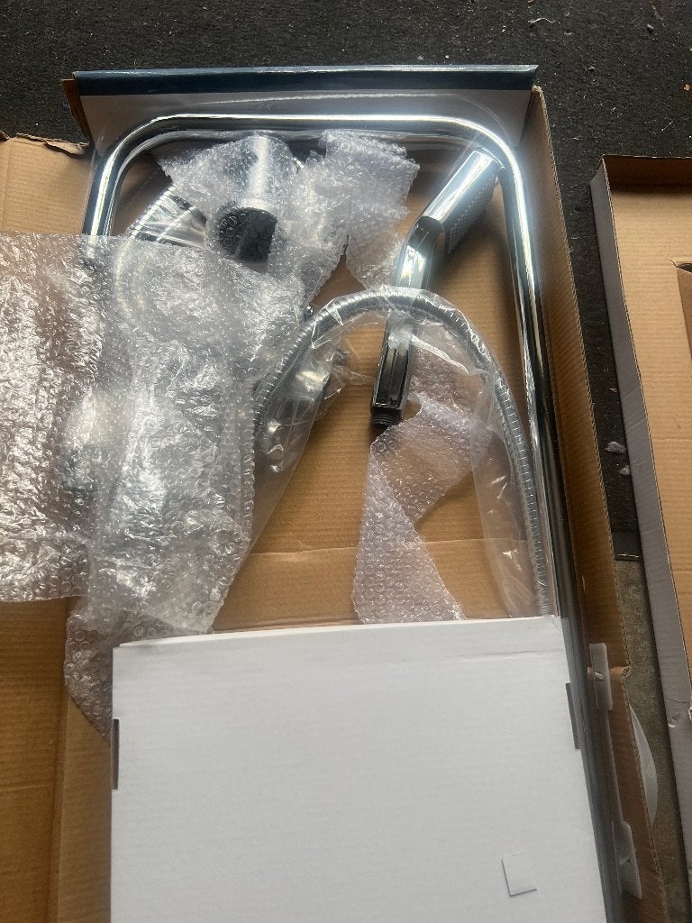 Douchen set badkamer, Huis en Inrichting, Badkamer | Badkamermeubels, Ophalen, Overige typen, Nieuw, 50 tot 100 cm