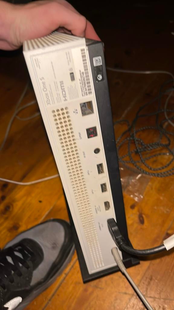 Xbox One S 500GB - Wit - Gebruikt, Spelcomputers en Games, Games | Xbox One, Ophalen, Gebruikt, 1 speler, Sport