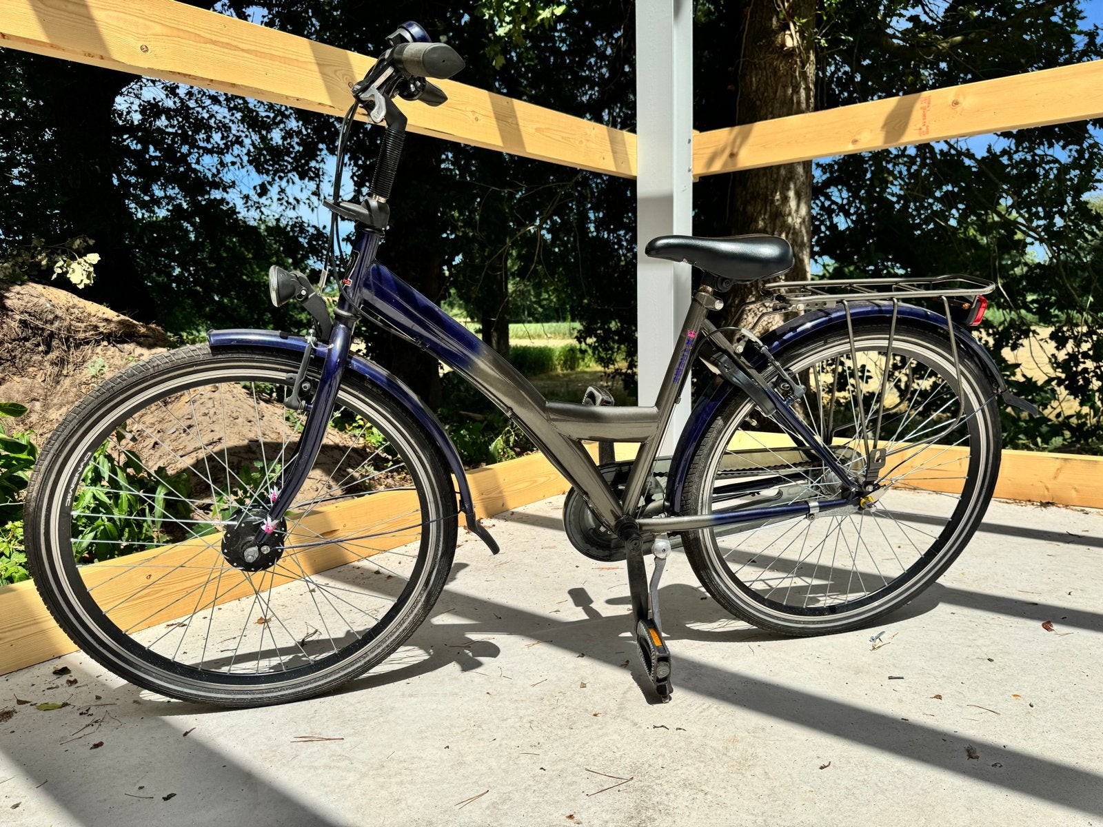 26 inch meisjesfiets met versnellingen en handrem, Fietsen en Brommers, Fietsen | Meisjes, Gebruikt, Velgrem, Handrem, Ophalen