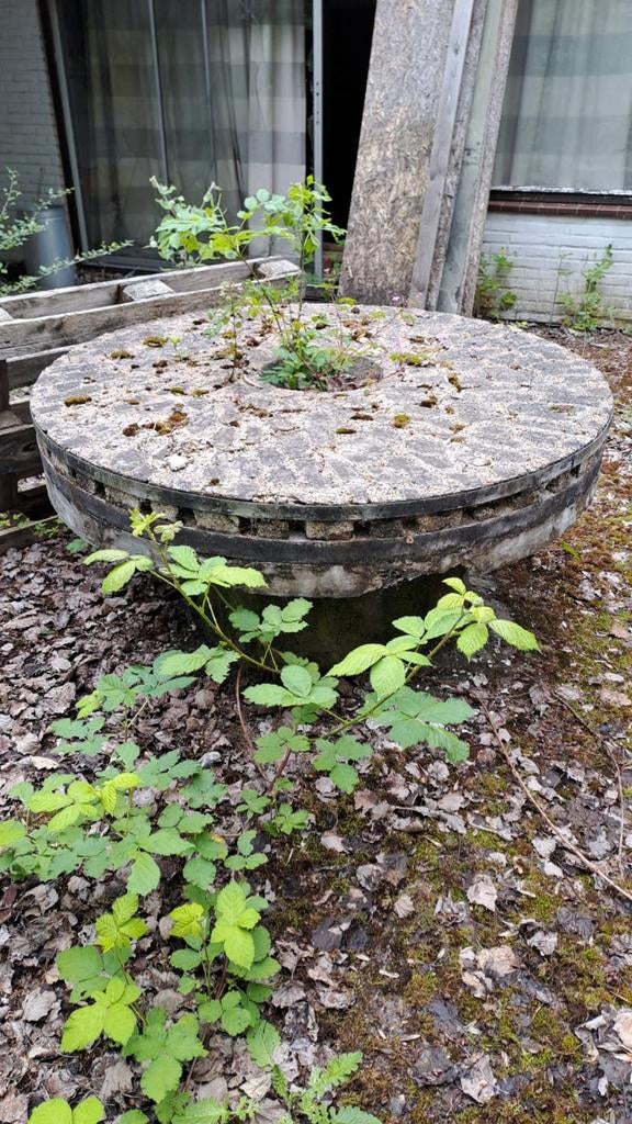 Oude molensteen / tuintafel, Ophalen of Verzenden, Gebruikt