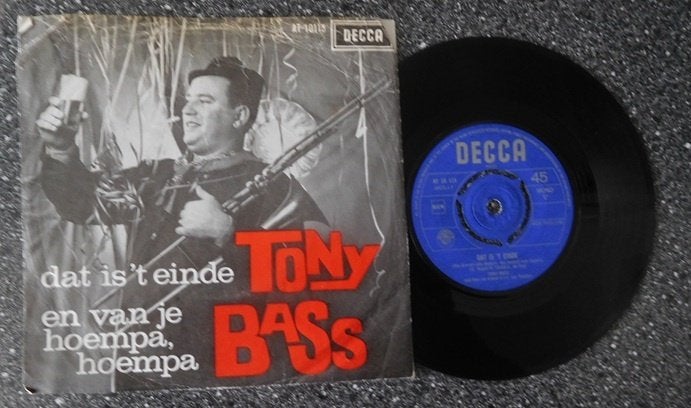 Tony Bass - dat is 't einde, Cd's en Dvd's, Ophalen of Verzenden, Zo goed als nieuw, 7 inch, Levenslied of Smartlap