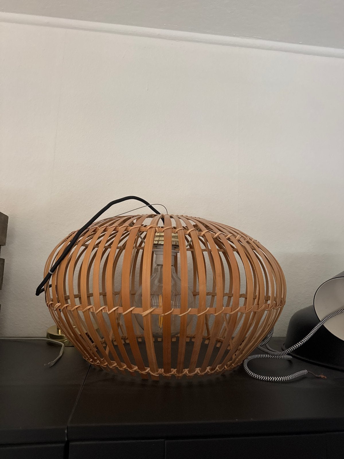 Rotan hanglamp van MADEcom, Huis en Inrichting, Ophalen, Natuurlijk materiaal, E27 (groot), Zo goed als nieuw