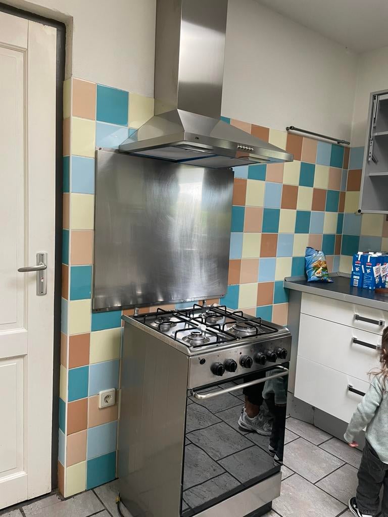 4 pits gasfornuis met oven en afzuigkap, Ophalen, 60 cm of meer, Zo goed als nieuw, Gas