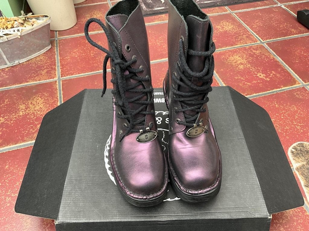 Gave metalic schoenen merk New Rock maat 38 nieuw, Kleding | Dames, Sokken en Kousen, Sokken en Kniesokken, Gave metalic schoenen merk New Rock maat 38 nieuw