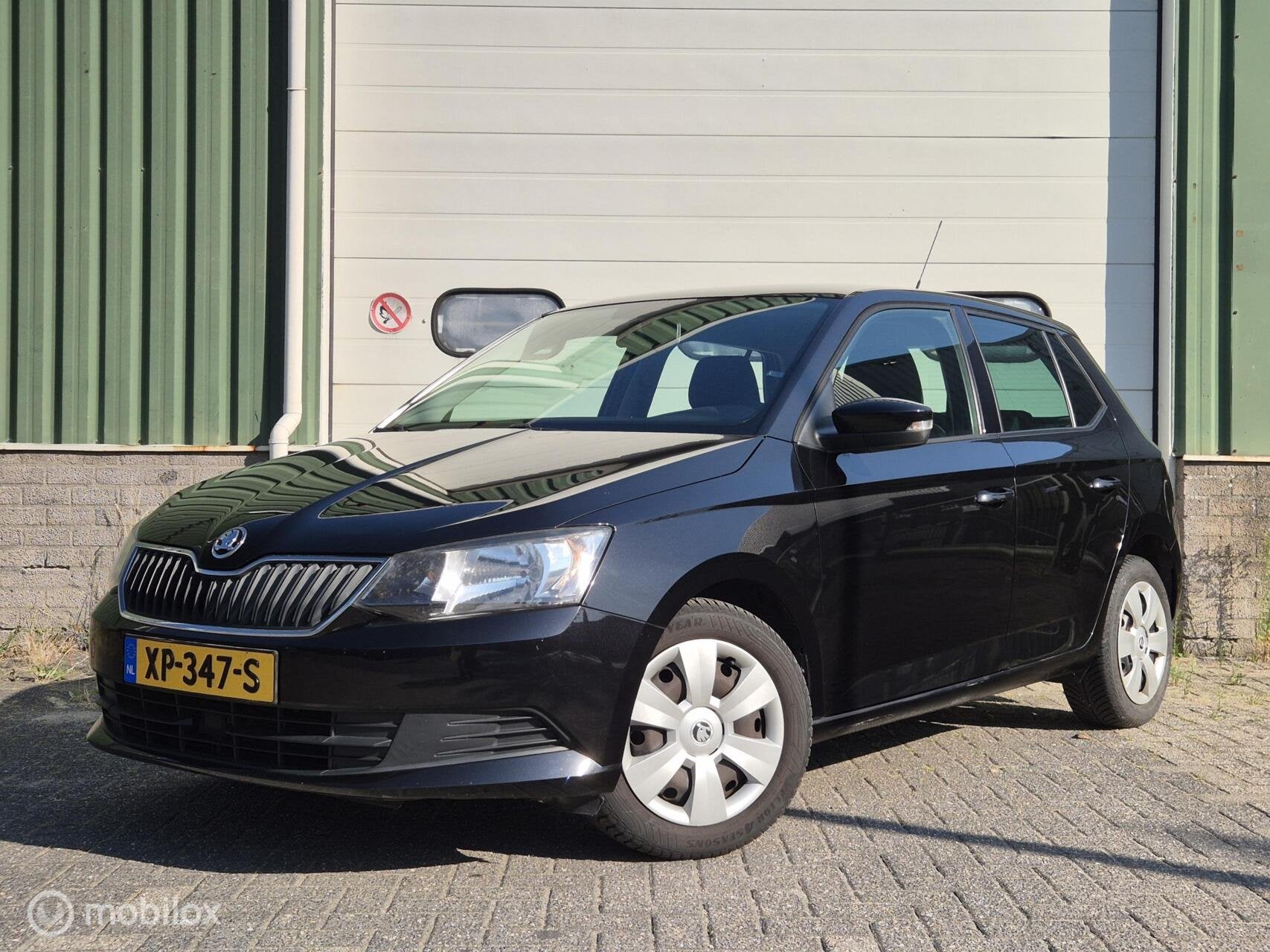 Skoda Fabia 1.0 Active, Euro 6, 60 pk, Zwart, Bedrijf
