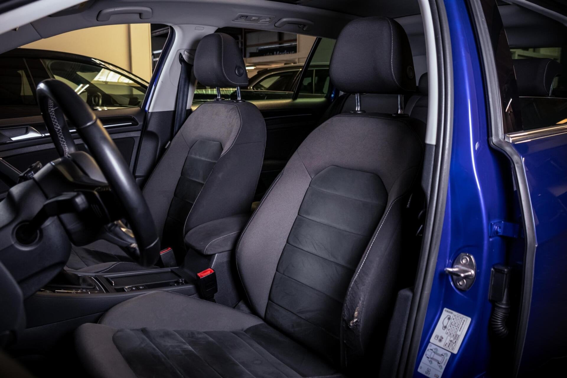 Volkswagen Golf Variant 1.5 TSI R-Line|Panoramadak|ACC|19"|A, Euro 6, 4 cilinders, 150 pk, 690 kg