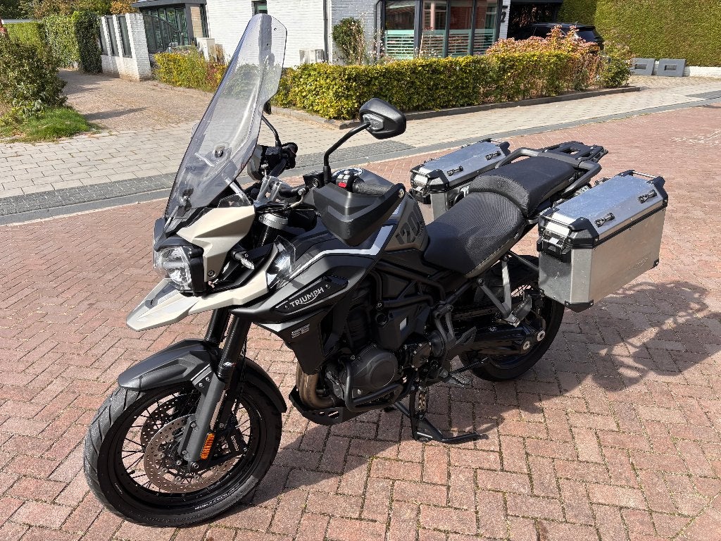 Triumph Tiger 1200 - DESERT Edition - SE, Motorrijbewijs A, Gebruikt, 3 cilinders, 1225 cc