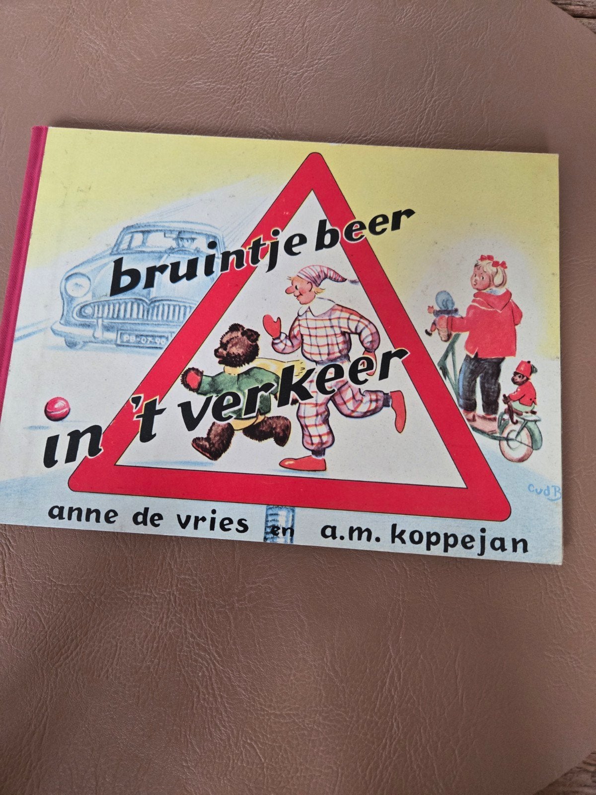 Bruintje Beer in 't Verkeer - Anne de Vries & A.M. Koppejan, Ophalen of Verzenden, Gelezen, Anne de Vries en A.M. Koppejan, Fictie algemeen