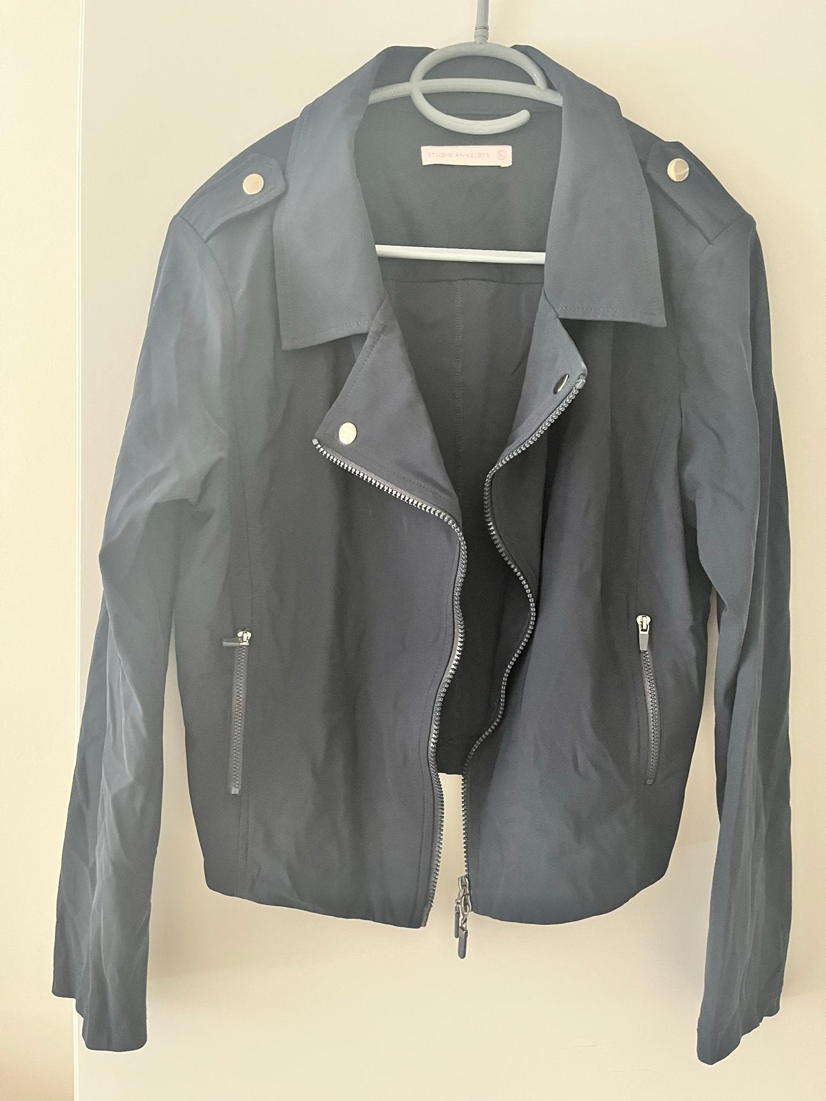Studio Anneloes Bikerjasje Blauw Maat XL, Ophalen of Verzenden, Zo goed als nieuw, Maat 46/48 (XL) of groter, Blauw