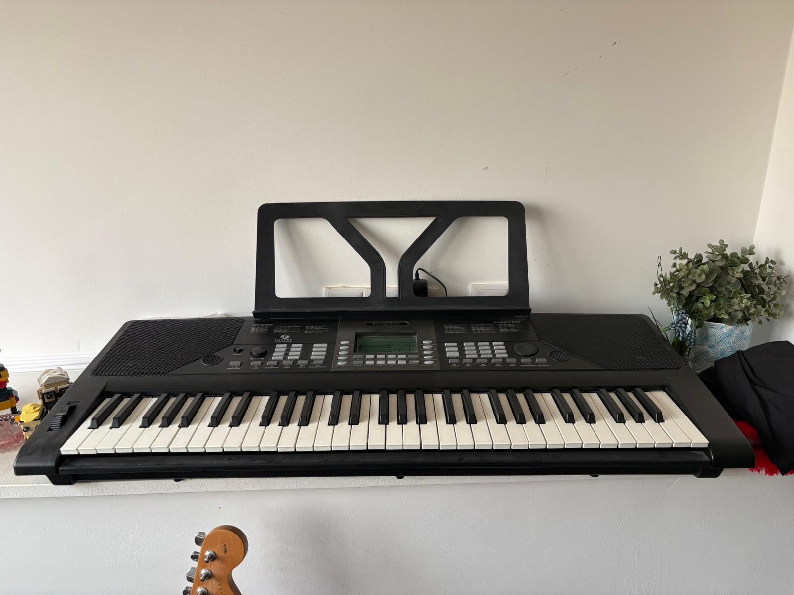 Mooi keyboard, Fazley FKB-180, Ophalen, Zo goed als nieuw, Zwart, Overige typen