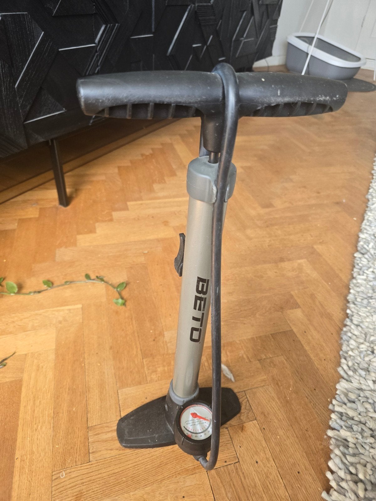 BETO Fiets Pomp met Drukmeter, Ophalen of Verzenden, Drukmeter