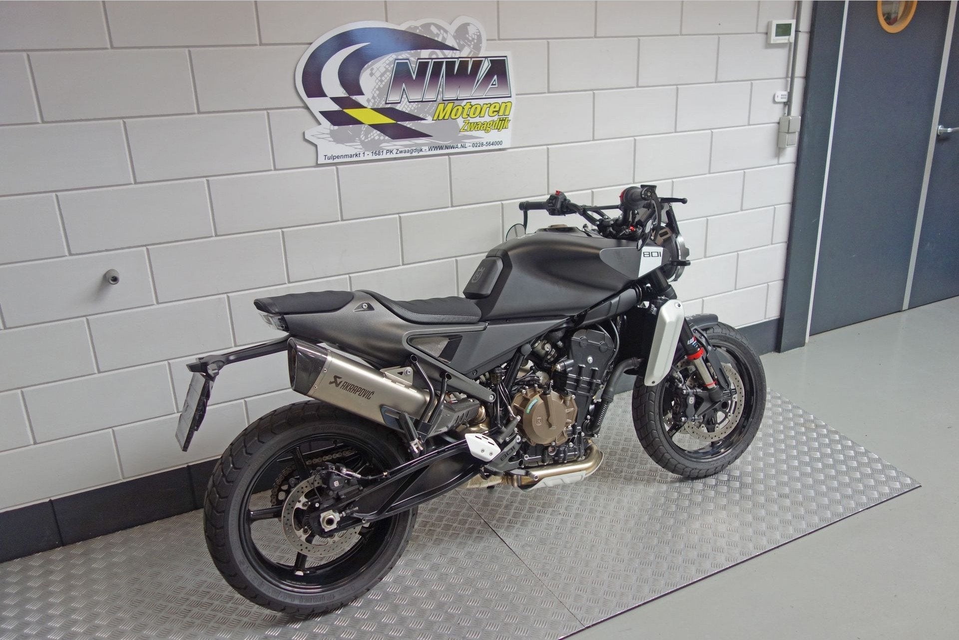 Husqvarna Svartpilen 801, Meer dan 35 kW, Overig, ABS, Gebruikt