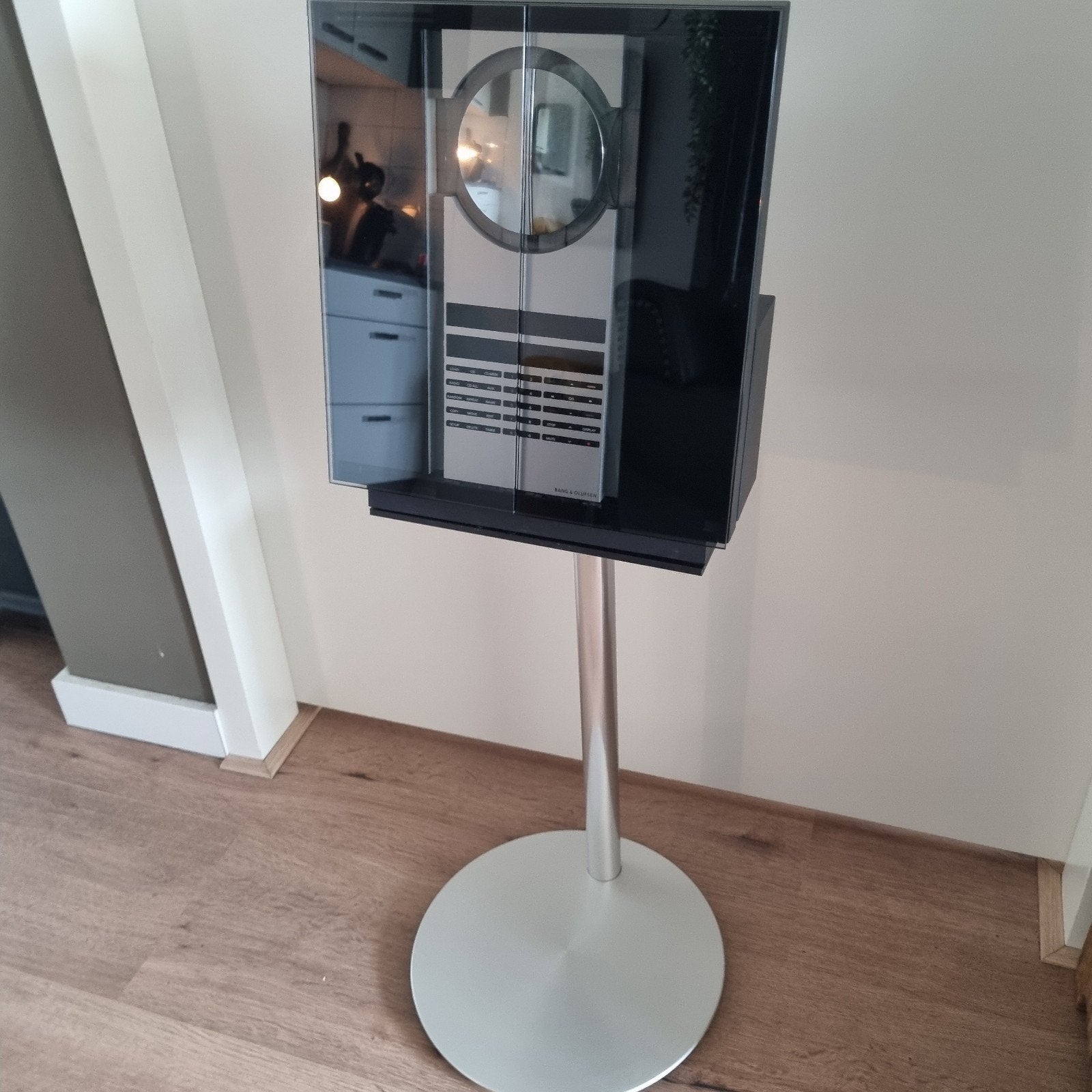 Bang & Olufsen beosound 3000 3200 aluminium vloerstandaard, Ophalen, Zo goed als nieuw