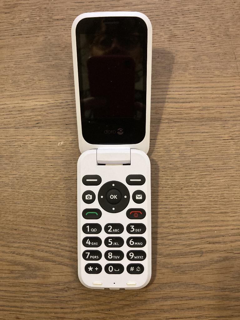 Senioren mobiele telefoon, Ophalen of Verzenden, Zo goed als nieuw, Flipcase
