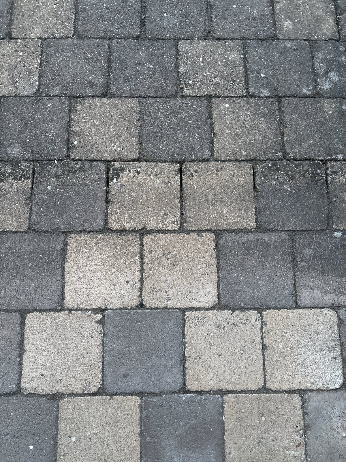 Gebruikte betonnen klinkers - grijs/beige mix, Tuin en Terras, Tegels en Klinkers, Ophalen, Gebruikt, Klinkers, 5 tot 10 m²