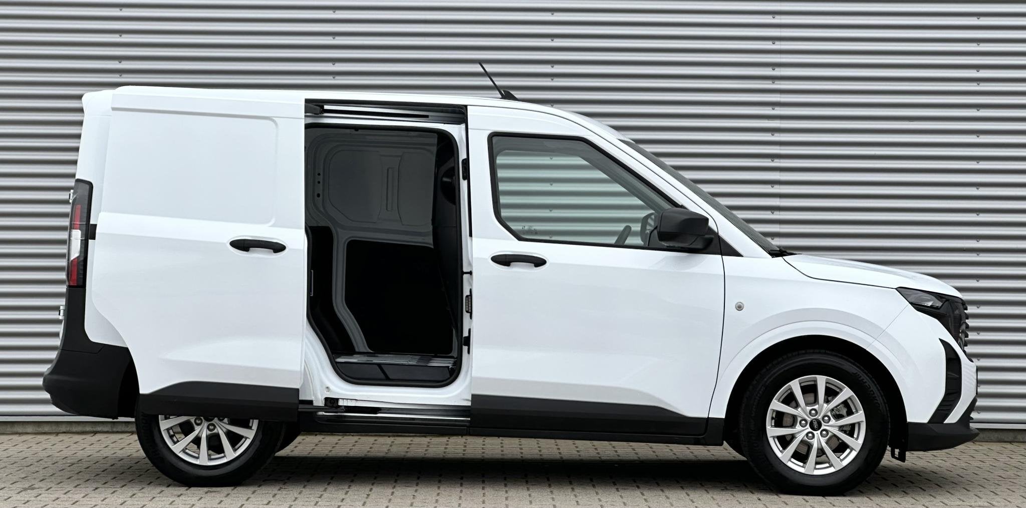 Ford Transit connect / courier 1.5 EcoBlue Trend NIEUW MODEL, Voorwielaandrijving, Gebruikt, 4 cilinders, Wit
