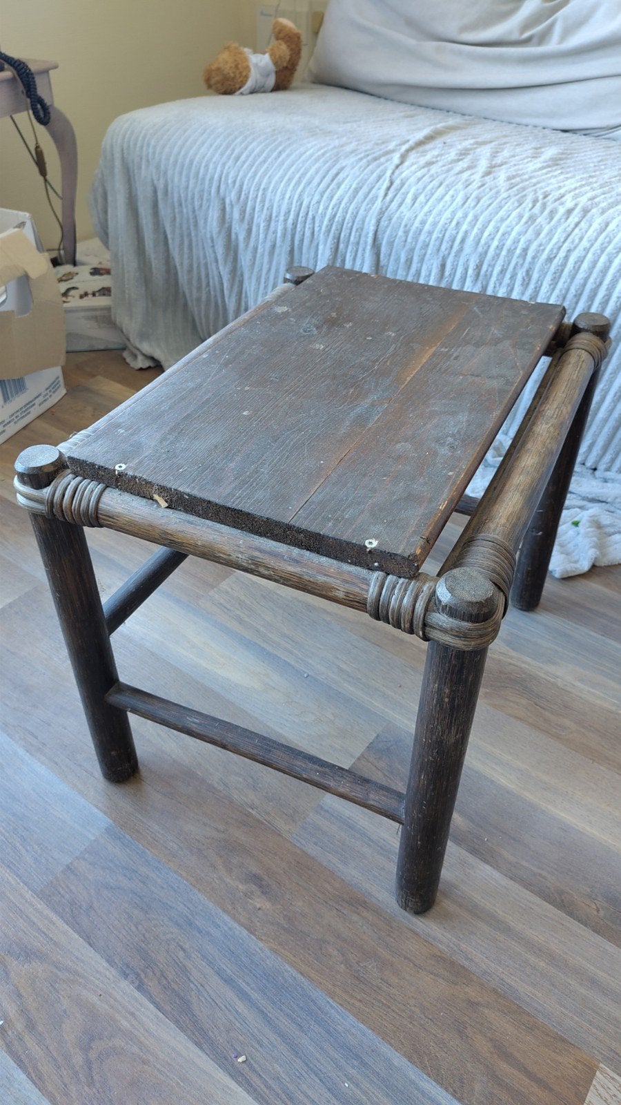 Houten krukje/bijzettafel (52x40x41 cm), Ophalen, Gebruikt, Hout