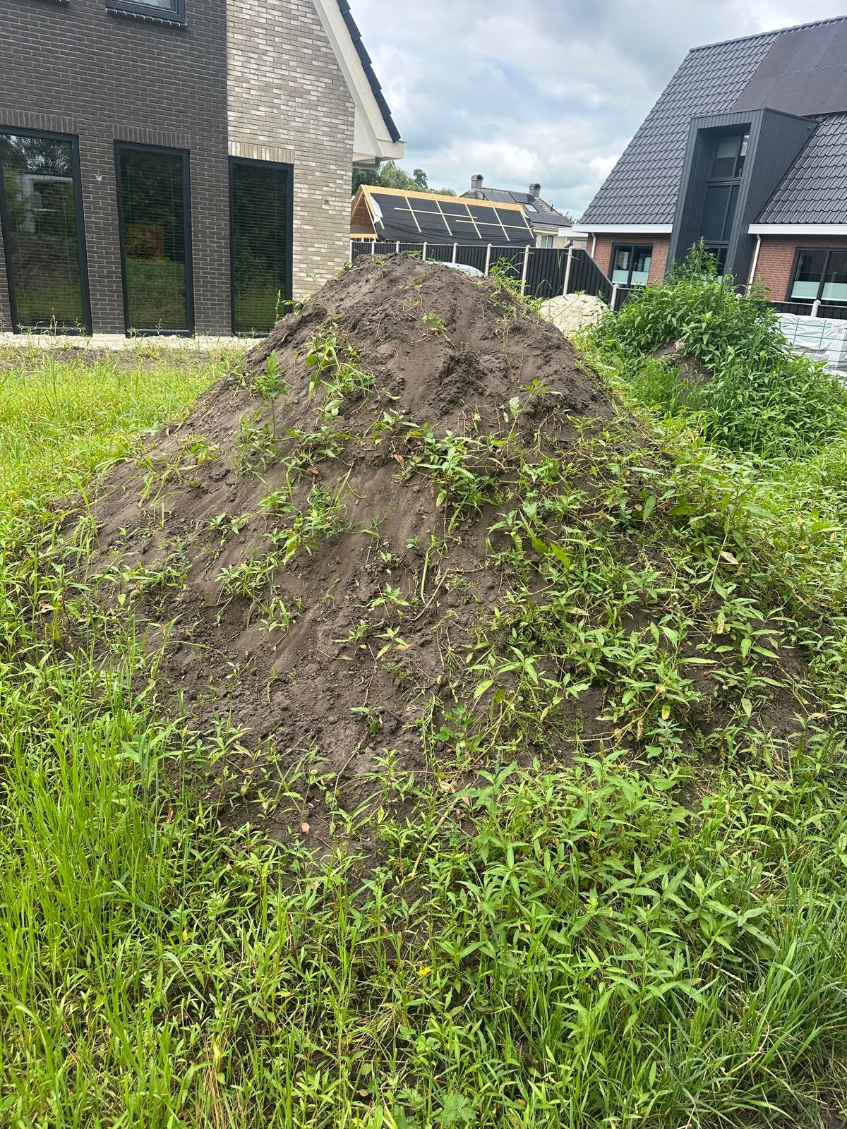 Gratis zwarte grond / Tuinaarde, Tuin en Terras, Zand, Ophalen, Gebruikt, Overige typen