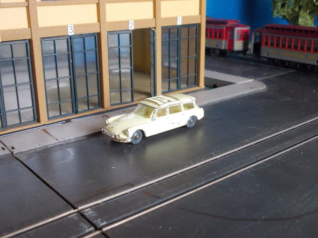 1:76 Citroën ID / DS Safari - Husky ( Corgi ) creme #2, Ophalen of Verzenden, Gebruikt, Auto