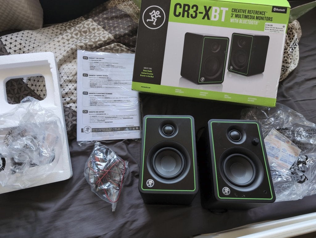 Foto 4 van Mackie CR3-XBT bluetooth speakers