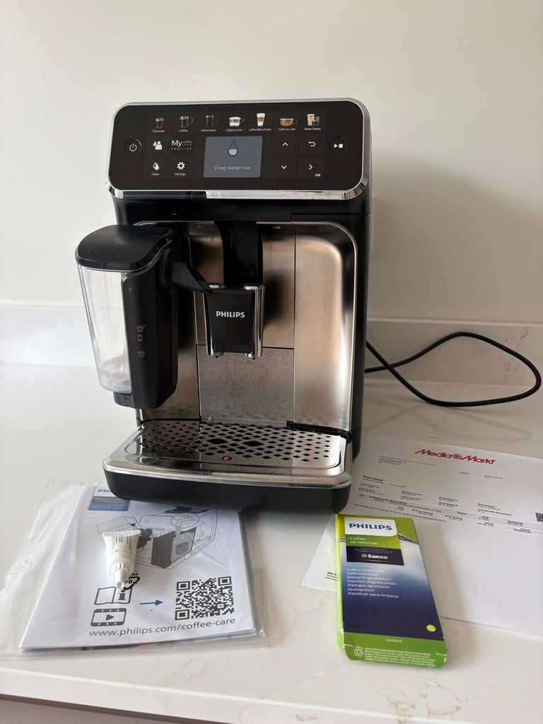 Philips LatteGo 5400 EP5447/90 - Volautomatische koffiemachi, Witgoed en Apparatuur, Ophalen, Afneembaar waterreservoir, Koffiemachine