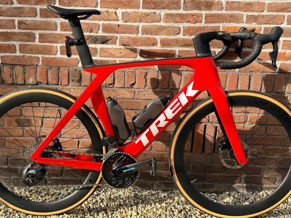 Trek Madone SLR Project One 2025 - Maat 58, 28 inch, Zo goed als nieuw, 57 tot 61 cm, Meer dan 20 versnellingen