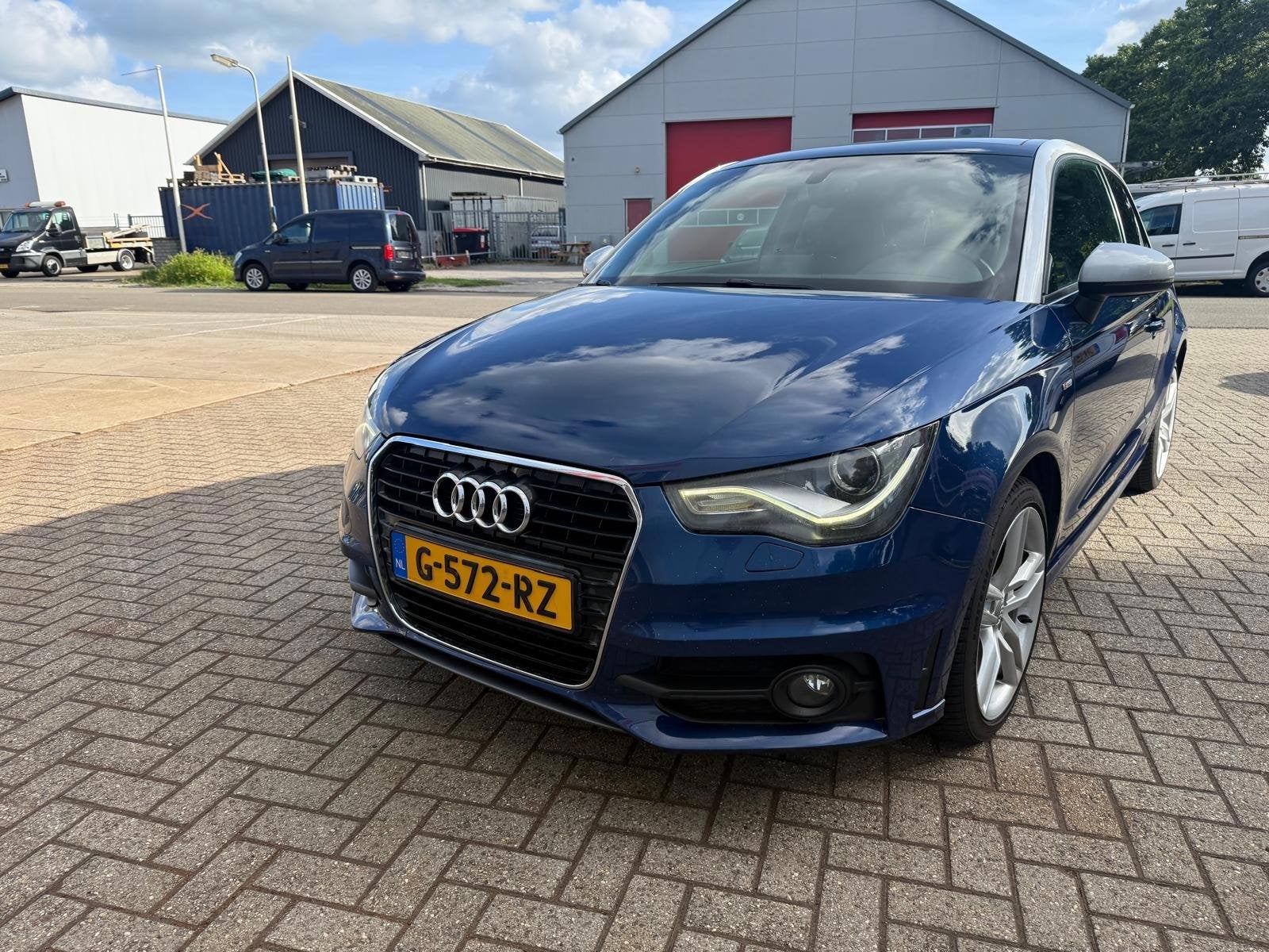 Audi A1 1.4 TFSI S edition AUTOMAAT PANORAMA 184 PK, Auto's, Audi, Euro 5, Zwart, 4 cilinders, 1165 kg