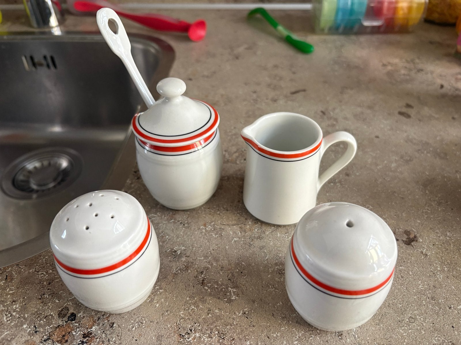 Pillivuyt France Servies - dekschalen-kl.delen > 55 jaar oud, Ophalen, Overige merken, Klassiek, Overige typen